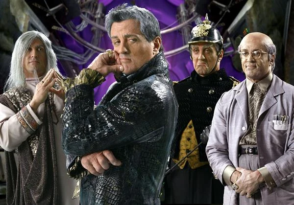 W filmie "Mali agenci 3D: Trójwymiarowy odjazd" (2003) Stallone wcielił się w postać Zabawkarza i jego... klonów. Nie miał więc konkurencji w zdobyciu Złotej Maliny w kategorii "najgorszy aktor drugoplanowy" - fot. Dimension Films