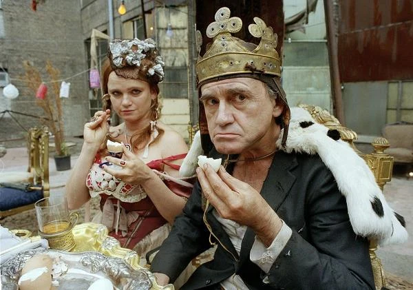 Król polskich aktorów? W 2003 roku Jan Peszek wcielił się w tytułową postać dramatu Alfreda Jarry'ego "Ubu król", który zekranizował Piotr Szulkin.