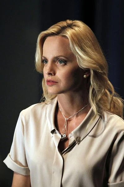 Widzom telewizyjnych seriali aktorka przypomniała o sobie za sprawą występu w produkcji "The Cape". Widzom telewizyjnych seriali aktorka przypomniała o sobie za sprawą występu w produkcji "The Cape".