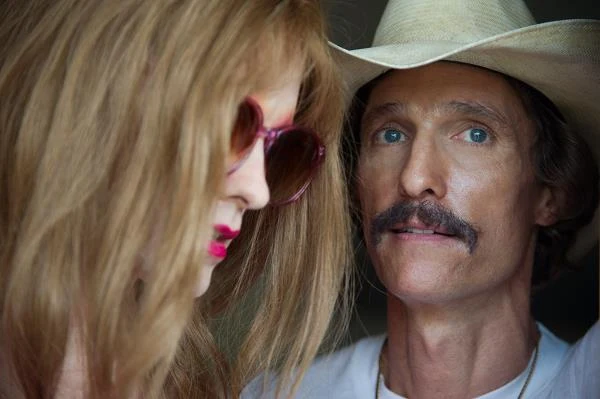 Jared Leto i Matthew McConaughey w filmie "Witaj w klubie"