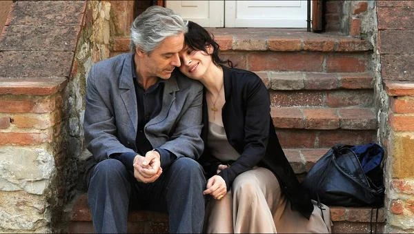 Rola w "Zapiskach z Toskanii" Abbasa Kiarostamiego przyniosła jej nagrodę dla najlepszej aktorki podczas 63. Międzynarodowego Festiwalu Filmowego w Cannes w 2010 roku.