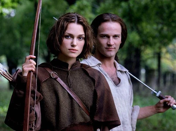 Jako córka Robina Hooda w filmie "Księżniczka złodziei" (2001). Przygotowując się do tej roli aktorka ćwiczyła szermierkę, strzelanie z łuku i jazdę na koniu.