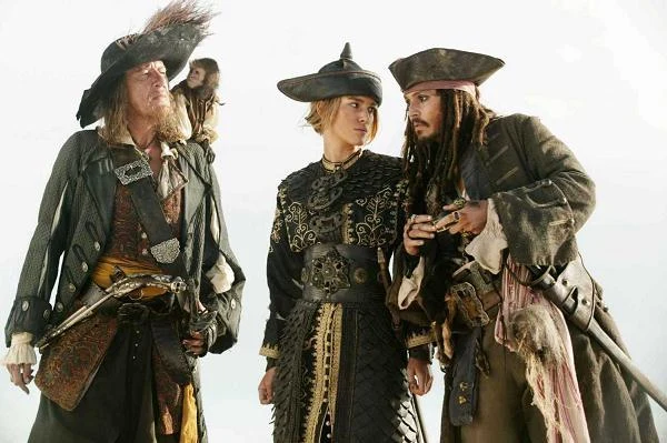 ... oraz "Na krańcu świata" (2007). We wszystkich na ekranie partnerowali jej m.in. Geoffrey Rush i Johnny Depp.