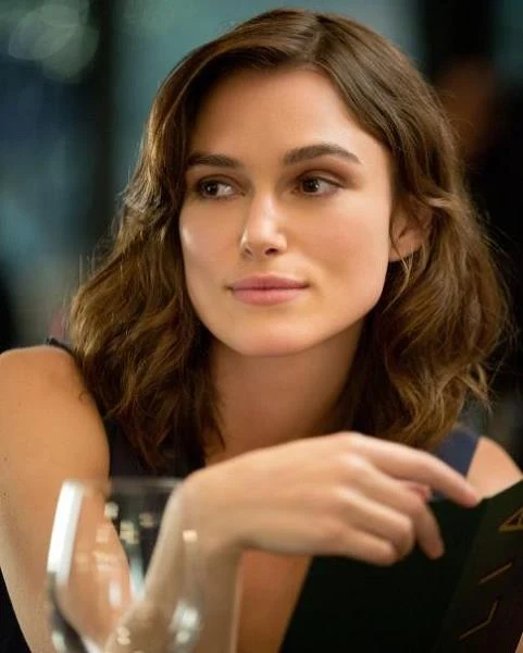 "Nigdy wcześniej nie zagrałam w thrillerze. Zawsze o tym marzyłam, bo to nie lada sztuka" - mówiła Keira Knightley o roli w szpiegowskim dreszczowcu "Jack Ryan. Teoria chaosu" (2014).