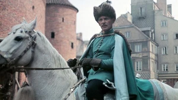 Uroczysta prapremiera "Pana Wołodyjowskiego" odbyła się 26 marca 1969 roku w Kielcach, a premiera dwa dni później w warszawskim kinie Kongresowa. Przygotowano 70 kopii filmu, co pozwoliło na szersze rozpowszechnianie. "Pan Wołodyjowski" bił rekordy popularności i uznany był za najbardziej kasową produkcję w historii kina polskiego.