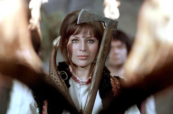 "Sukces popularności Janosika tkwi przede wszystkim w jego prostocie i trzymającej w napięciu akcji" - uważa mieszkająca od wielu lat na Florydzie Ewa Lemańska, dla której rola Maryny była najważniejszą w karierze.