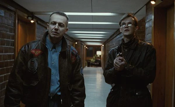 Bogusław Linda i Cezary Pazura w filmie "Psy" - fot. Kino RP