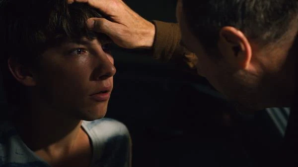 Kadr z filmu "Eastern Boys"