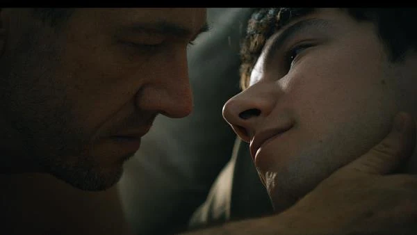 Kadr z filmu "Eastern Boys"