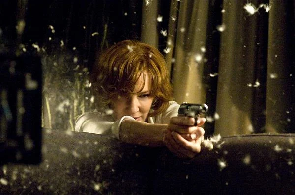 Tym razem w filmie akcji. W "Hannie" (2011) Blanchett - jako Marissa Wiegler - musiała się zmierzyć z wyszkoloną na zabójczynię szesnastolatką.