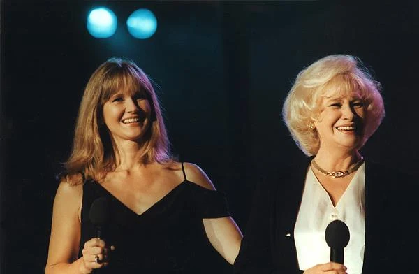 Na początku kariery Torbicka musiała się zmagać z łatką "córeczki popularnej mamusi". Podobno starała się ukryć, że jej mamą jest prezenterka telewizyjna Krystyna Loska. Sprawa wyszła na jaw pod koniec lat 80. podczas kręconego na żywo programu "Jarmark". Świętowano wtedy urodziny Krzysztofa Szewczyka. Zaproszeni goście (wśród nich Grażyna) jedli właśnie tort, gdy zadzwonił telewidz z pytaniem: "Czy to prawda, że jest pani córką Krystyny Loski?". Ciastko utknęło jej w gardle, a tajemnica się wydała.