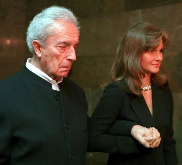 Kiedy  w 1996 roku słynny włoski reżyser Michelangelo Antonioni przyjechał do Polski na premierę swego ostatniego filmu "Po tamtej stronie chmur", dystrybutor obrazu, Roman Gutek, zaproponował Grażynie Torbickiej funkcję gospodyni wieczoru - fot. Andrzej Iwanczuk