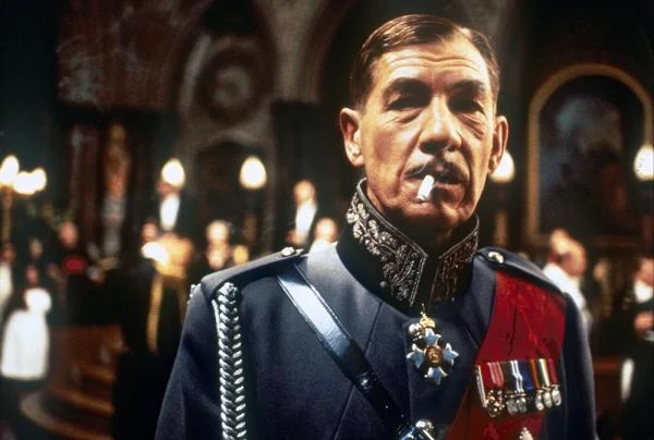 W 1996 roku został współproducentem, współautorem scenariusza oraz zagrał główną rolę w ekranizacji "Ryszarda III". Za tytułową kreację otrzymał nominacje do Złotego Globu, nagrody BAFTA oraz został wyróżniony tytułem najlepszego aktora roku podczas gali wręczenia Europejskich Nagród Filmowych.