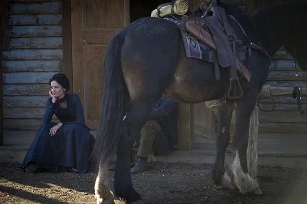 ... a we wrześniu zadebiutuje druga część słynnego "Sin City". W obrazie o podtytule "Damulka warta grzechu" wcieli się oczywiście w tytułową bohaterkę, seksowną Avę Lord.

Niedawno premierę w USA miał także kolejny jej film, western "Salvation" (2014). To historia amerykańskiego osadnika, który postanawia zemścić się na zabójcy swojej rodziny. Green partneruje w nim na ekranie Mads Mikkelsen.