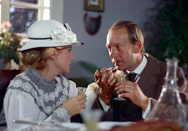 Jerzy Kamas w filmie "Dolina Issy" (1982)