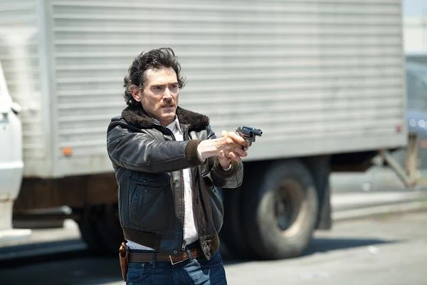 Billy Crudup w scenie z filmu "Więzy krwi"