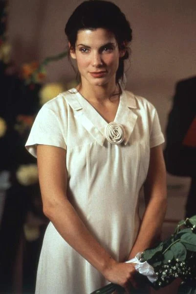 Sandra Bullock w filmie "Ja cię kocham, a ty śpisz" (2005)