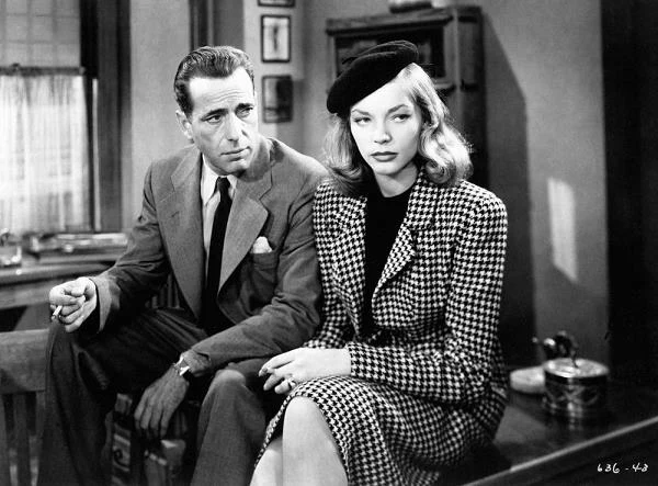 Przez 12 kolejnych lat tworzyli w życiu i na ekranie owianą legendą parę Bogart-Bacall, grając wspólnie w filmach złotej ery Hollywood. Ich drugą, po "Mieć i nie mieć", wspólną produkcją był słynny "Wielki sen" (1946) Howarda Hawksa, jeden z najsłynniejszych filmów noir.
