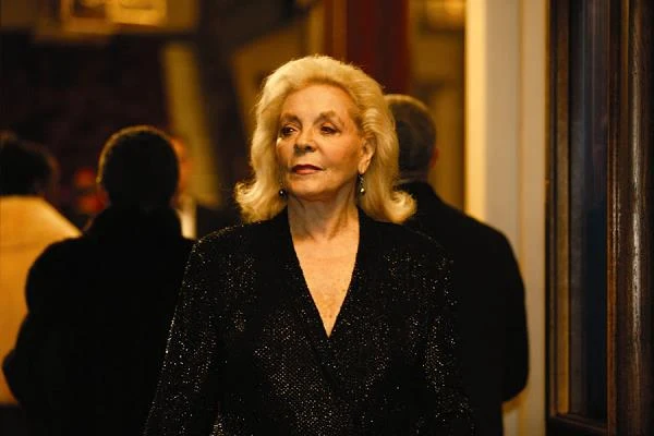 Jedną z ostatnich kreacji Bacall był występ w "Facecie do towarzystwa" (2007) Paula Schradera, którego gwiazdami byli Woody Harrelson i Kristin Scott Thomas.