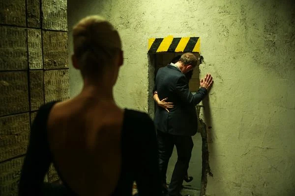 Joanna Orleańska i Łukasz Simlat w scenie z filmu "Zbliżenia", fot. Adam Golec