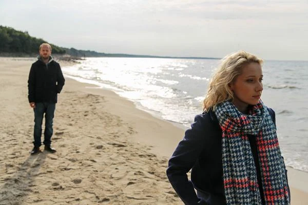 Łukasz Simlat i Joanna Orleańska w scenie z filmu "Zbliżenia", fot. Adam Golec