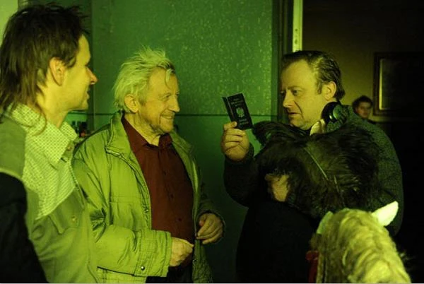 Regularnie pojawia się w filmach swego syna, Olafa. Po występie w filmie "Sztos" przestał prowadzić samochod. "W filmie Olafa 'Sztos' wjechałem w mur. Raz na zawsze postanowiłem nie prowadzić. Zaoszczędziłem już wiele istnień, gdy porzuciłem medycynę. I ponownie, kiedy przerzuciłem się na taksówki" - mwóił w jednym z wywiadów.