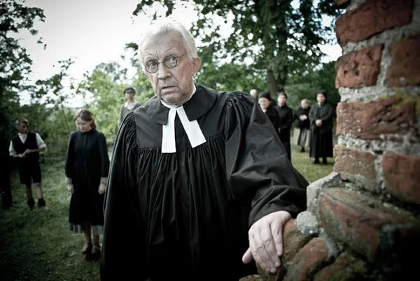 Od 1973 r. aktor związany był ze Starym Teatrem w Krakowie. Pracował tam z największymi indywidualnościami polskiego teatru: Jerzym Jarockim, Konradem Swinarskim, Andrzejem Wajdą, Krystianem Lupą, Tadeuszem Bradeckim. W 2009 roku, po przejściu na emeryturę, związał się z krakowskim Teatrem Nowym. Ciągle występuje jednak w filmach. Jego ostatnią kreacją była rola pastora w głośnej "Róży" Rojtka Smarzowskiego - fot. Monolith Films