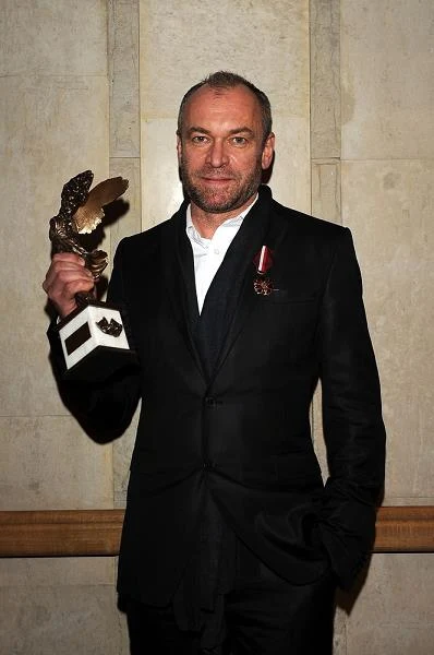 W 2013 roku Bonaszewski otrzymał nagrodę Teatru Polskiego Radia - "Wielki Splendor". W tym samym roku został odznaczony Brązowym Medalem "Zasłużony Kulturze Gloria Artis" - fot. Mieczysław Włodarski