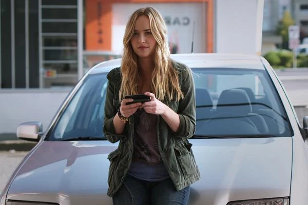 Powrotem do kina była dla Dakoty rola w komedii "Chłopaki do wzięcia" (2014) opowiadająca o dwójce przyjaciół, którzy chcą wreszcie pozbyć się piętna prawiczków. Powrotem do kina była dla Dakoty rola w komedii "Chłopaki do wzięcia" (2014) opowiadająca o dwójce przyjaciół, którzy chcą wreszcie pozbyć się piętna prawiczków.