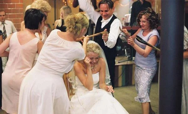 Tamara Arciuch i Bartłomiej Topa w filmie "Wesele"