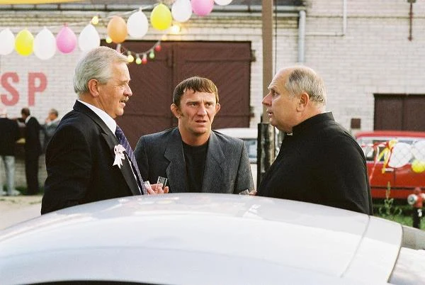 Marian Dziędziel, Paweł Wilczak i Andrzej Beja-Zaborski w filmie "Wesele"