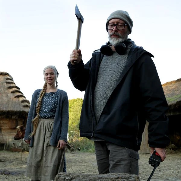 Michalina Łabacz i Wojtek Smarzowski na planie filmu "Wołyń" - fot. Krzysztof Wiktor / Film it