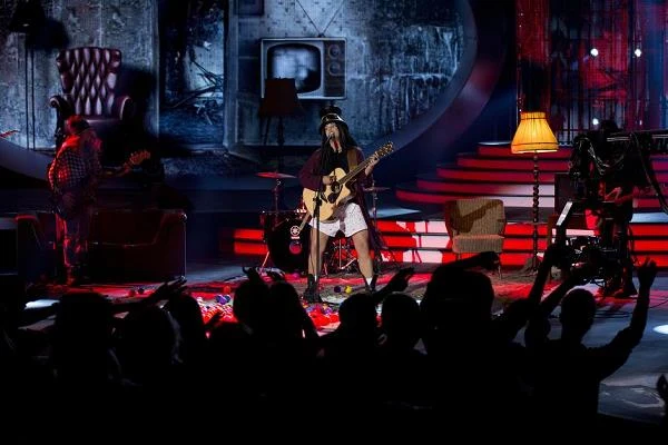 Joanna Liszowska jako Linda Perry