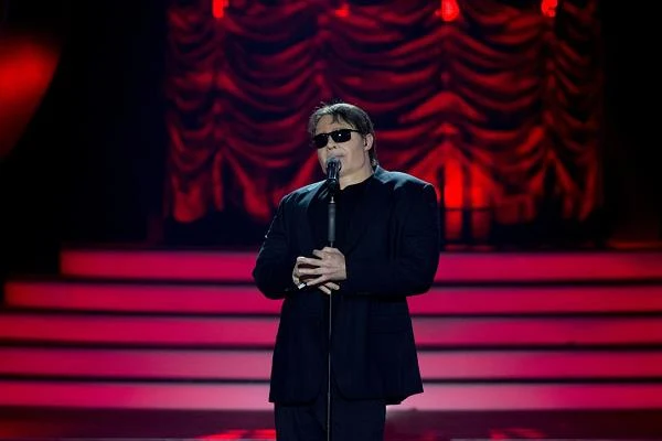 Marek Kaliszuk jako Krzysztof Cugowski