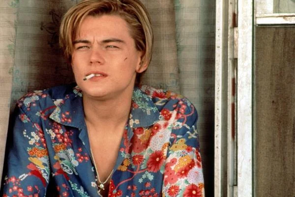 Rok później DiCaprio wystąpił w głównej roli w "Romeo i Julii" Baza Luhrmanna - współczesnej adaptacji dramatu Szekspira, która przyniosła mu nagrodę dla najlepszego aktora na Międzynarodowym Festiwalu Filmowym w Berlinie.