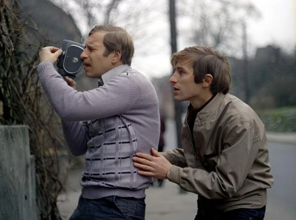 Film "Amator" (1979) Krzysztofa Kieślowskiego to jedno z najwybitniejszych dzieł reżysera i najgłośniejszy obraz "kina moralnego niepokoju".

