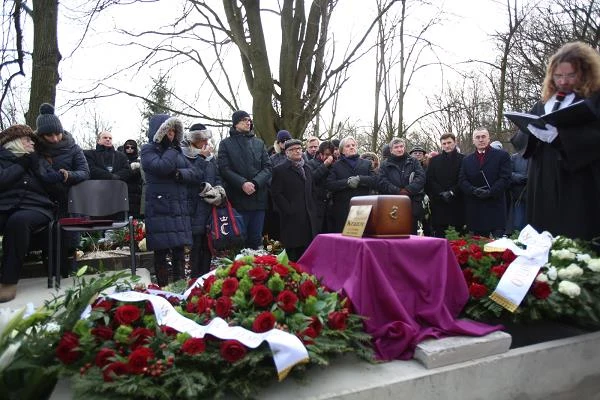 Krzysztof Krauze zmarł 24 grudnia 2014 r. Miał 61 lat. Od kilku lat zmagał się z chorobą nowotworową.