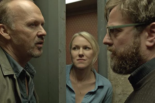 Michael Keaton, Naomi Watts i Zach Galifianakis w scenie z filmu "Birdman"