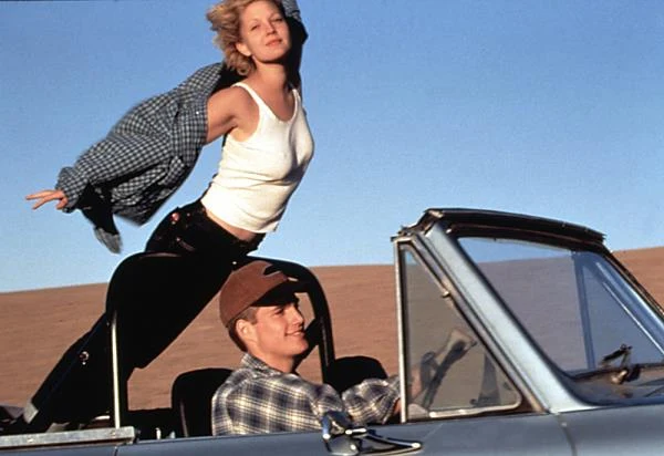 W 1995 roku wystąpiła w dwóch filmach z inną ówczesną gwiazdą młodego pokolenia, Chrisem O'Donnellem. Najierw zagrali główne role w "Szalonej miłości", opowieści o dwójce kochanków, którym na drodze do wspólnego życia staje mroczna przeszłość dziewczyny.