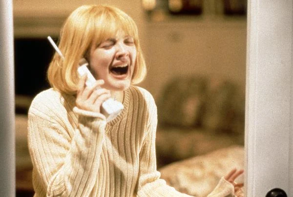 Następnie można było oglądać aktorkę w niedużej, ale zapadajacej mocno w pamięci roli w thrillerze Wesa Cravena "Krzyk", a także w musicalu "Wszyscy mówią: kocham cię", do udziału w którym zaprosił ją sam Woody Allen.