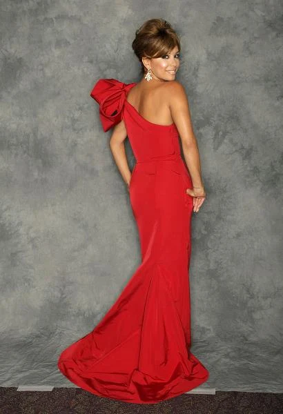 Eva Jacqueline Longoria urodziła się 15 marca 1975 w Corpus Christi, w Teksasie.