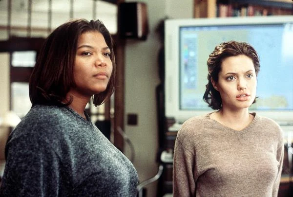 W 1999 roku Queen Latifah oglądaliśmy na ekranie u boku Angeliny Jolie w thrillerze Philipa Noyce'a "Kolekcjoner kości".