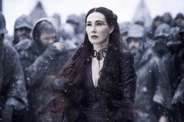 arice van Houten (jako Melisandre)