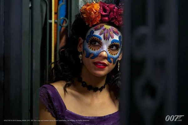 Stephanie Sigman jako Estrella