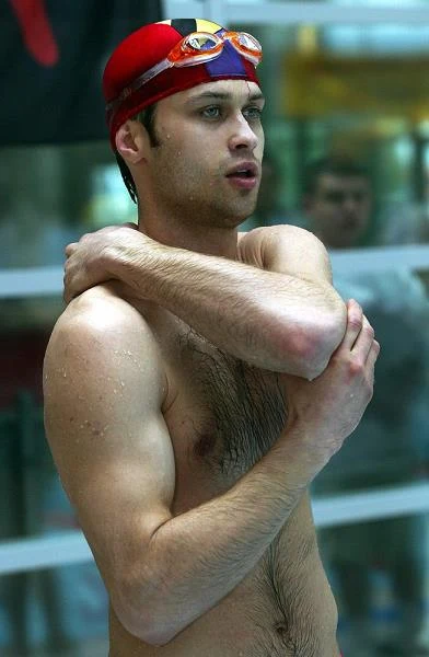 Zanim został aktorem, dorabiał sobie jako model. W czasach studenckich Zakościelny brał udział w sesjach zdjęciowych do pisma dla nastolatków "Bravo". Zdjęcia z jego udziałem reklamowały ubrania. Aktor pozował zarówno ubrany od góry do dołu, jak i jedynie w kąpielówkach - fot. Maciej Nabrdalik