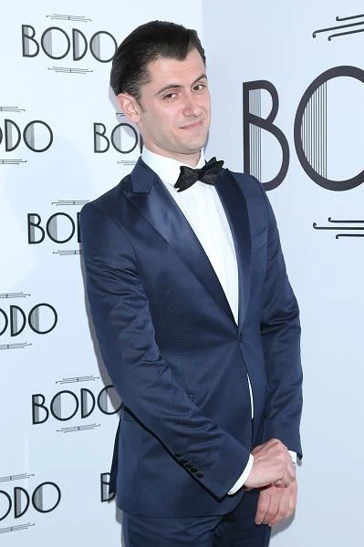 Bartłomiejowi Kotschedoffowi przypadnie w udziale rola Adolfa Dymszy - fot. Paweł Wrzecion