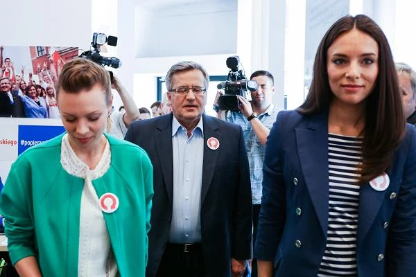 Anna Czartoryska-Niemczycka i Magdalena Boczarska wspierają kandydaturę Bronisława Komorowskiego - fot. Tomasz Adamowicz