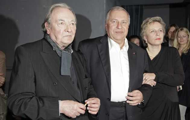 Ignacy Gogolewski, Jerzy Stuhr i Krystyna Janda na premierze spektaklu "32 omdlenia" Ignacy Gogolewski, Jerzy Stuhr i Krystyna Janda na premierze spektaklu "32 omdlenia"