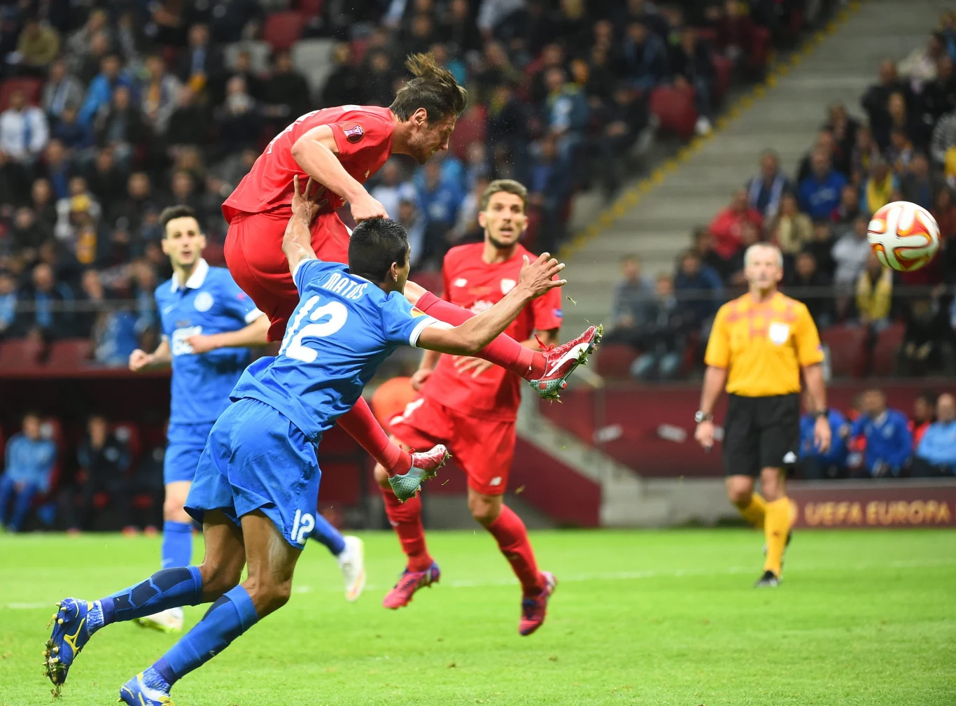 Krychowiak rozegrał bardzo dobre spotkania. Reprezentant Polski strzelił gola na 1-1 w 28. minucie.