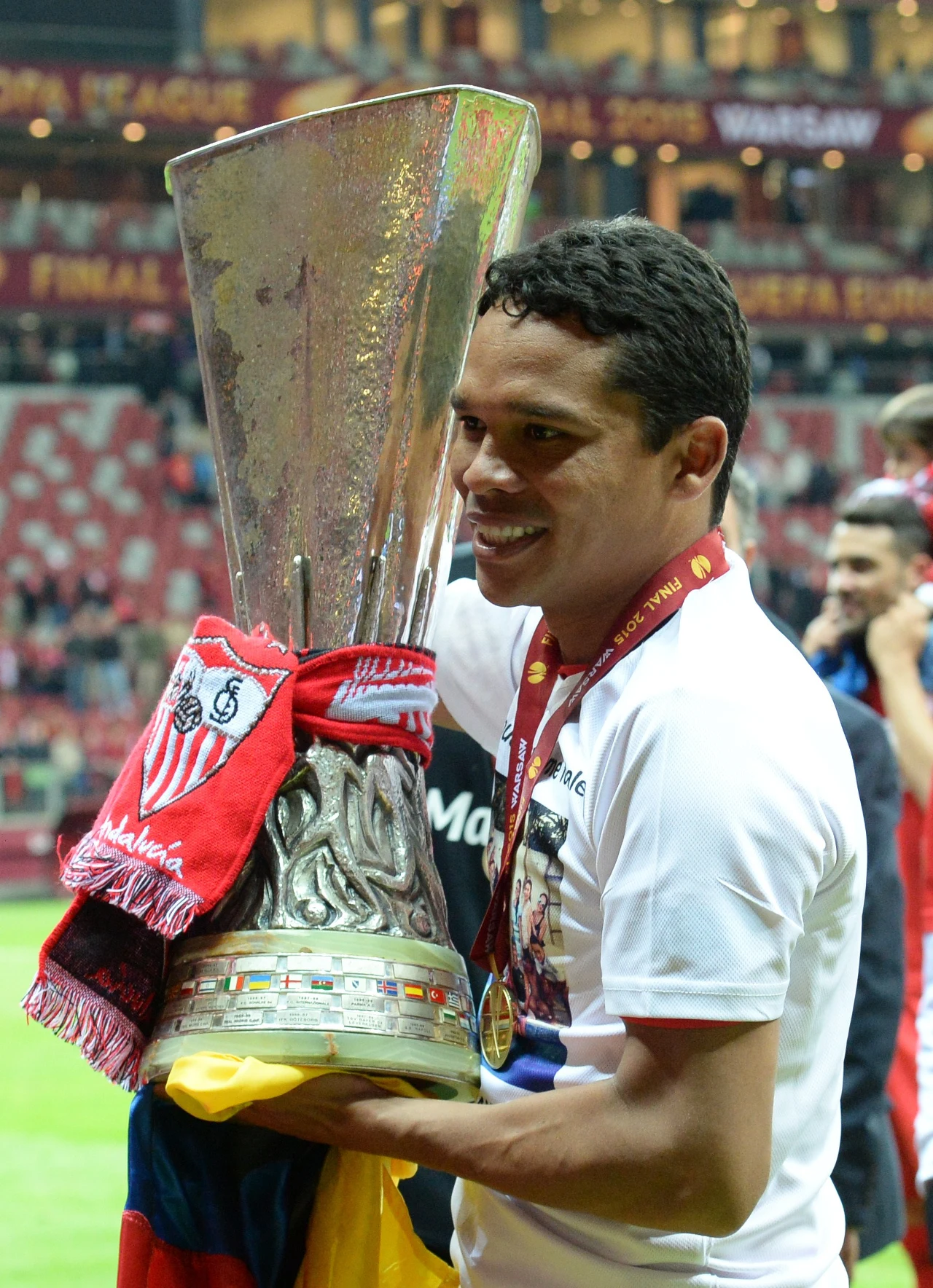 Piłkarze Sevilli zdobyli trofeum po raz czwarty w historii, wliczając sukcesy w Pucharze UEFA, którego LE jest następcą. Wcześniej zespół z Andaluzji triumfował w latach 2006, 2007 i 2014.